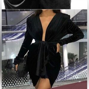 NWT House of CB Elegant Black Velvet Robe